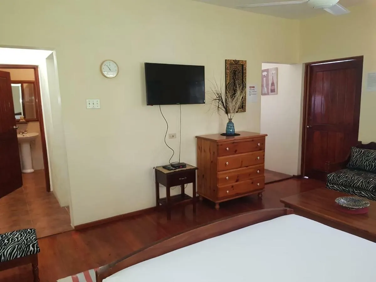 أوشو ريوس Almond Tree Villa & Apartments